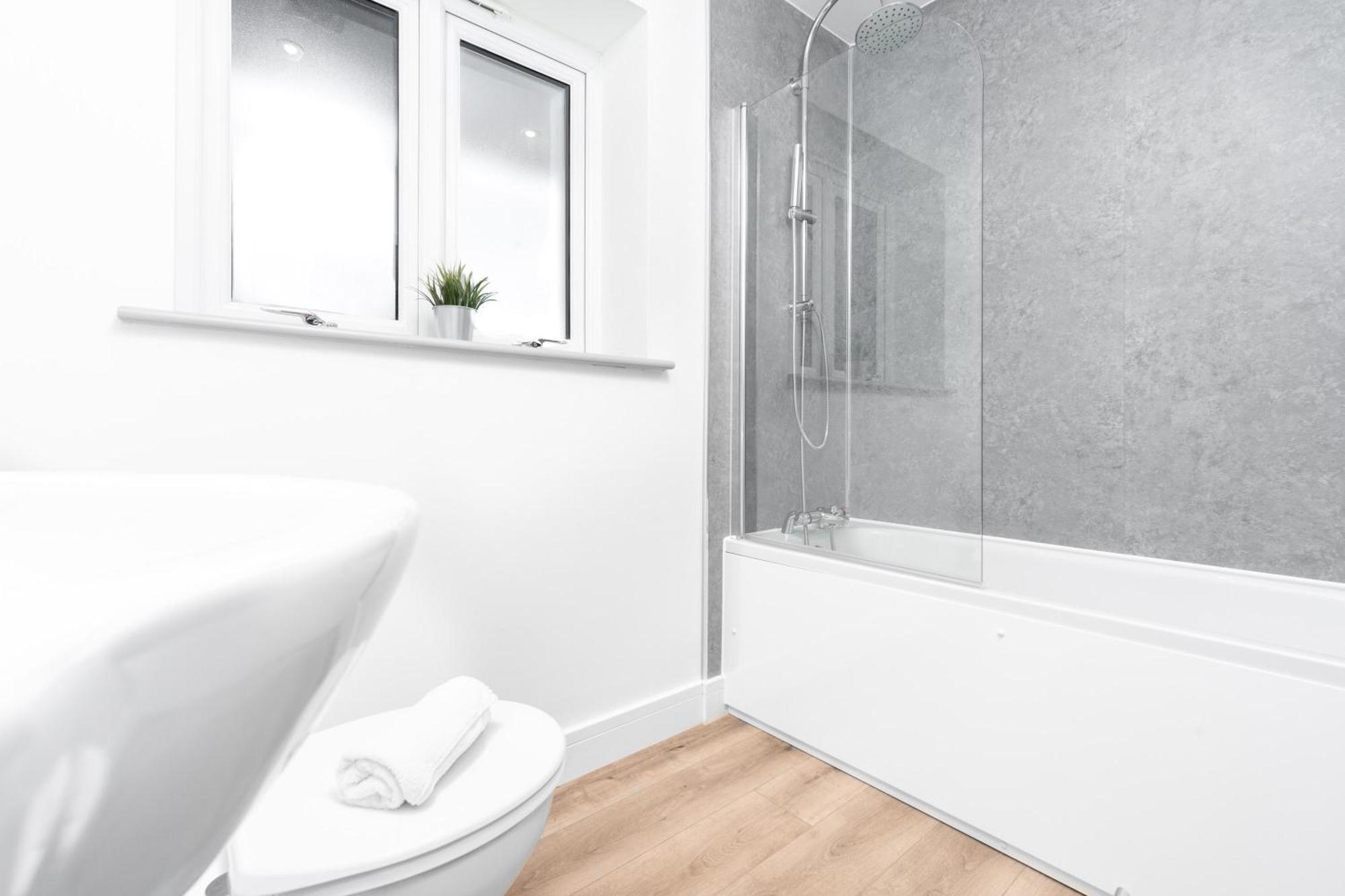 Stylish 2 Bedroom Apartment - Balcony - Secure Parking - Top Rated - 5Mc Birmingham Buitenkant foto