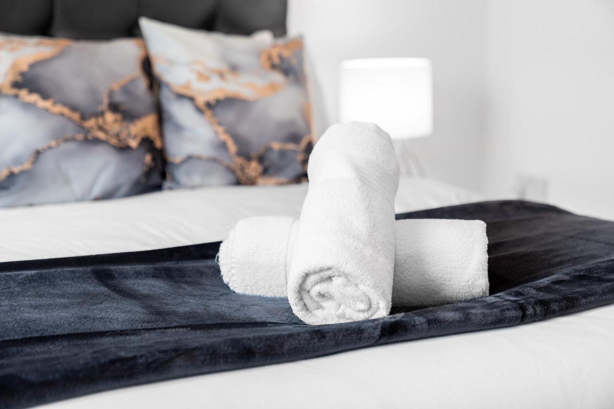 Stylish 2 Bedroom Apartment - Balcony - Secure Parking - Top Rated - 5Mc Birmingham Buitenkant foto